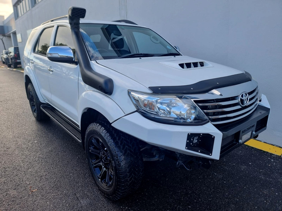 Toyota Fortuner 3.0D-4D 4x4, image 1