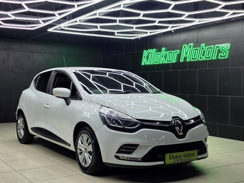 RENAULT CLIO IV 900T AUTHENTIQUE 5DR (66KW), image 1