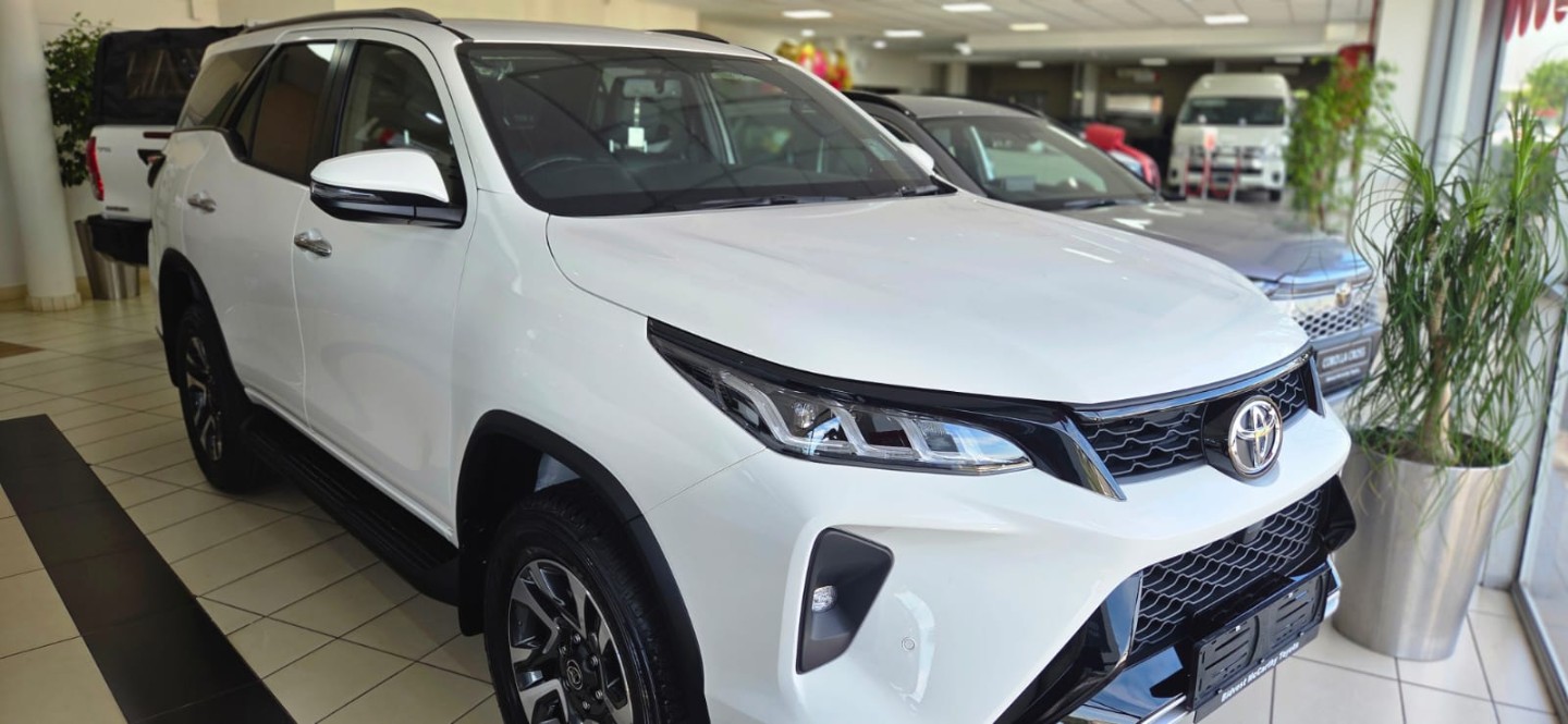 TOYOTA FORTUNER 2.8GD-6 4X4 A/T, image 1