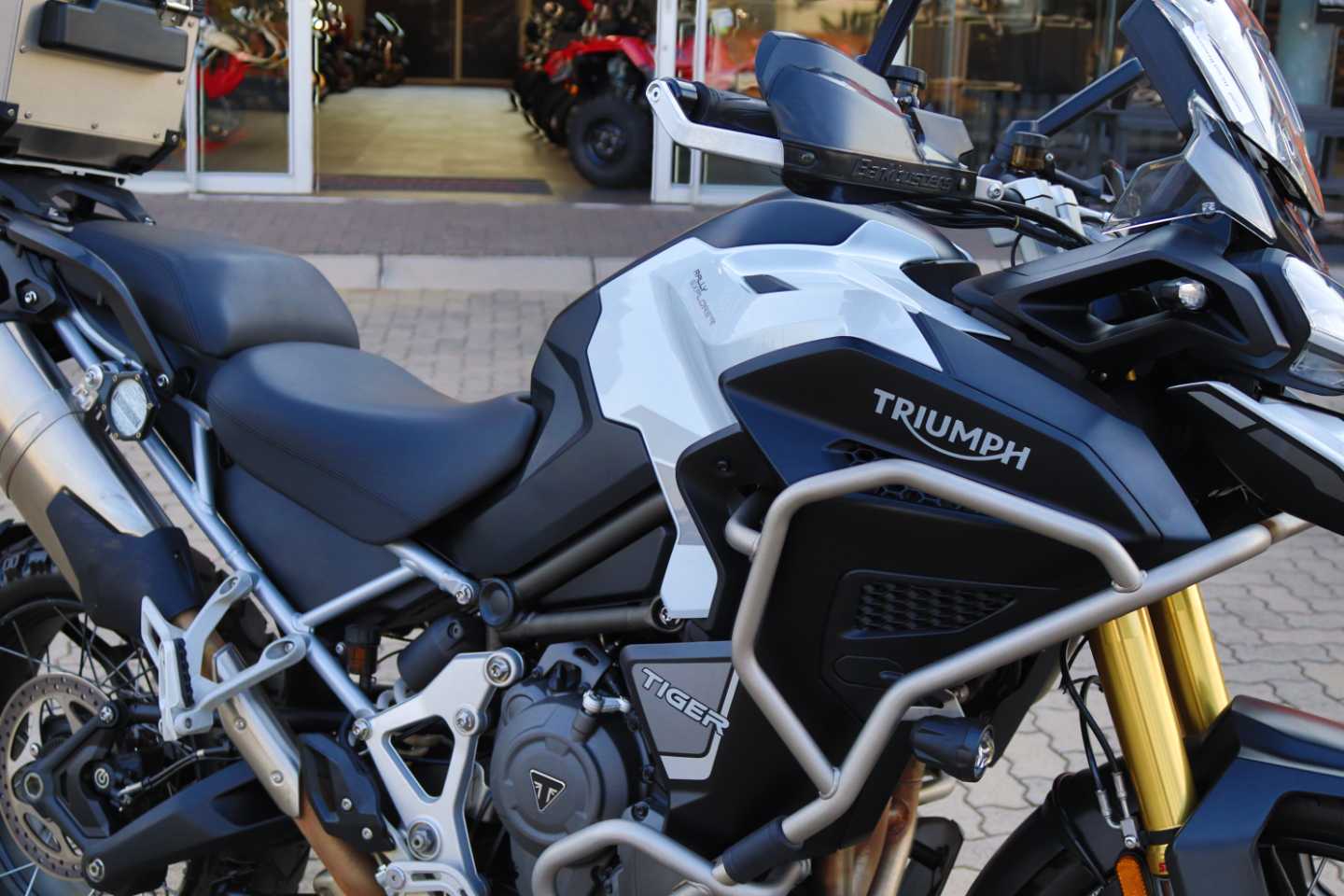 TRIUMPH TIGER 1200 RALLY EXPLORER, image 2