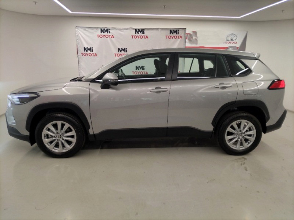 TOYOTA COROLLA CROSS 1.8 Xi , image 2