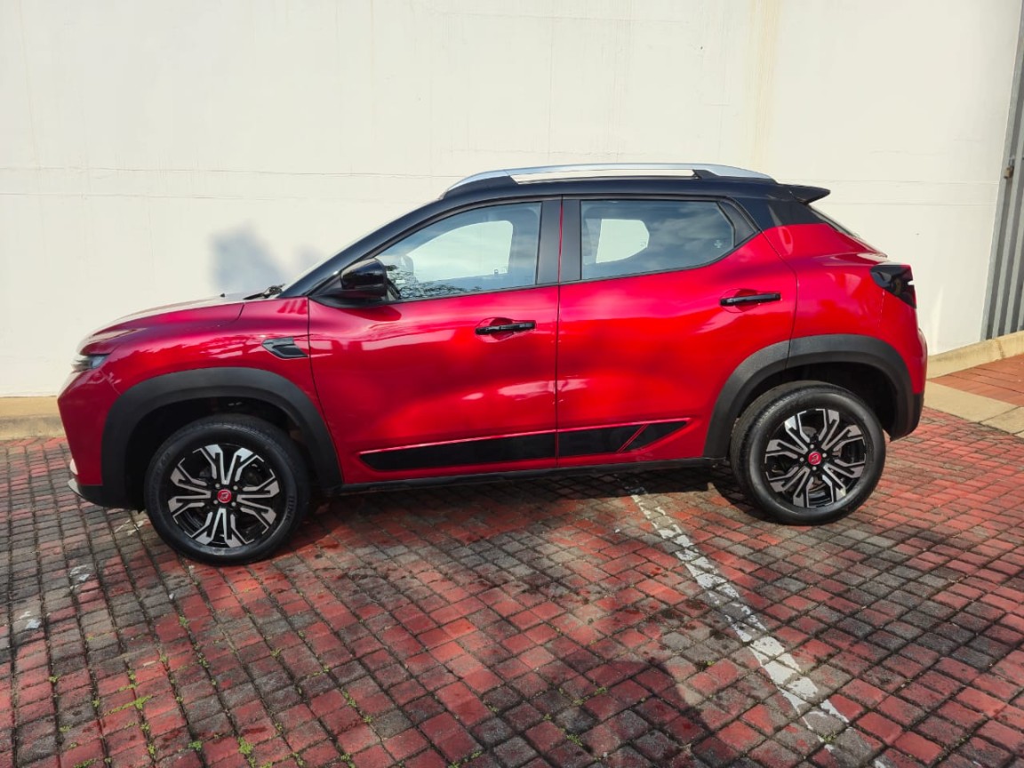 Renault Kiger 1.0T Intens, image 2