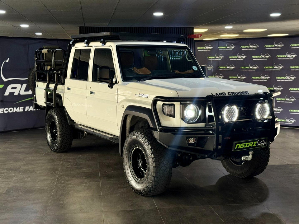 TOYOTA LAND CRUISER 79 2.8 GD-6 P/U D/C A/T, image 1