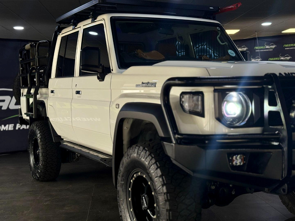TOYOTA LAND CRUISER 79 2.8 GD-6 P/U D/C A/T, image 2