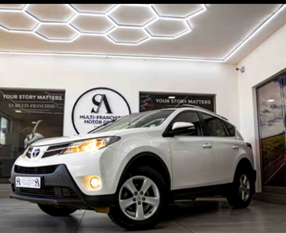 Toyota RAV4 2.2D-4D GX, image 1