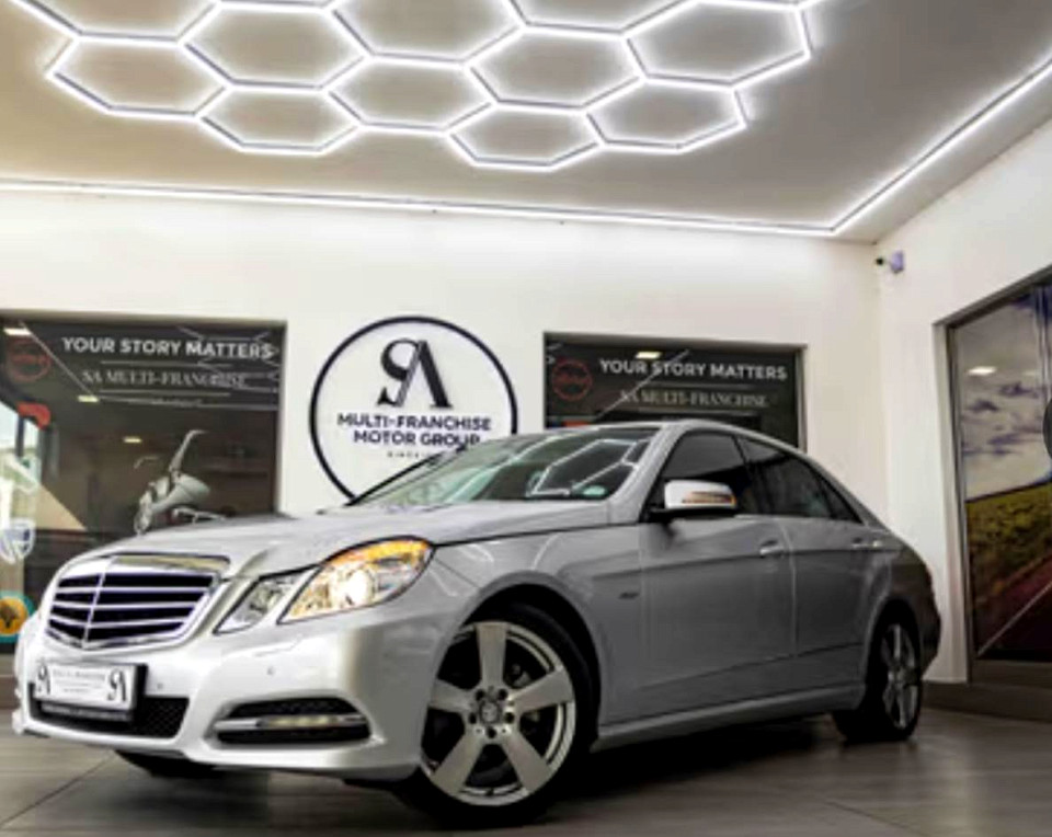 MERCEDES-BENZ E 200 CGI BE, image 1