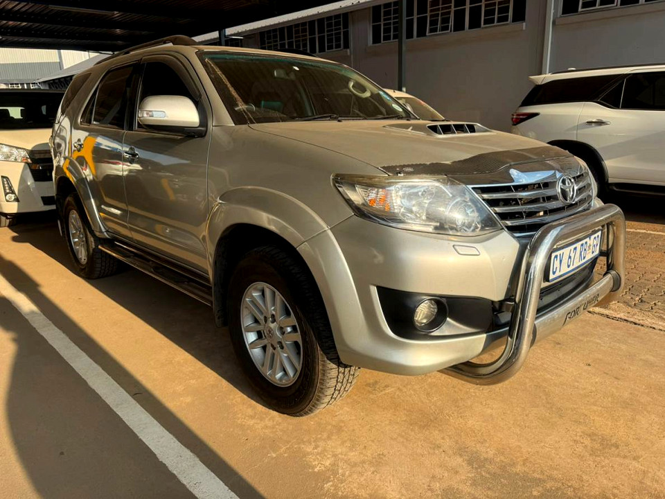 Toyota Fortuner 3.0D-4D R/B auto, image 1
