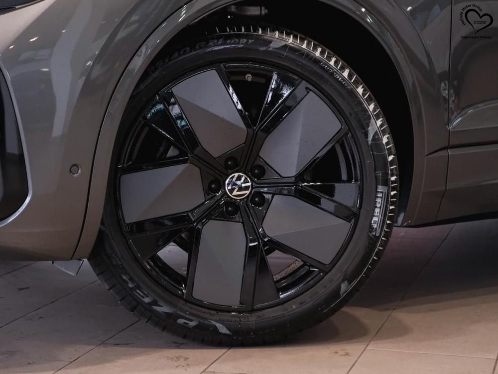 VOLKSWAGEN TOUAREG 3.0 TDI V6 R-LINE, image 2