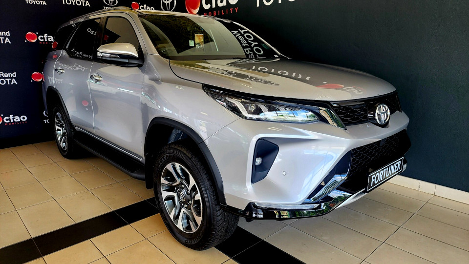 TOYOTA  FORTUNER 2.8 GD-6 4X4 VX A/T, image 1
