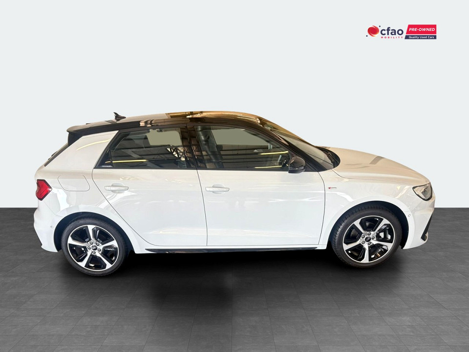 AUDI A1 SPORTBACK 30 TFSI BLACK EDITION S-TRONIC, image 2