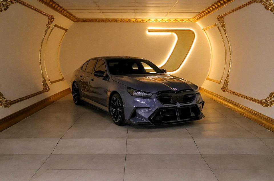 BMW M5 (G90), image 1