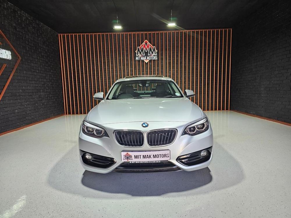 BMW 220i Coupe Sport Auto, image 2