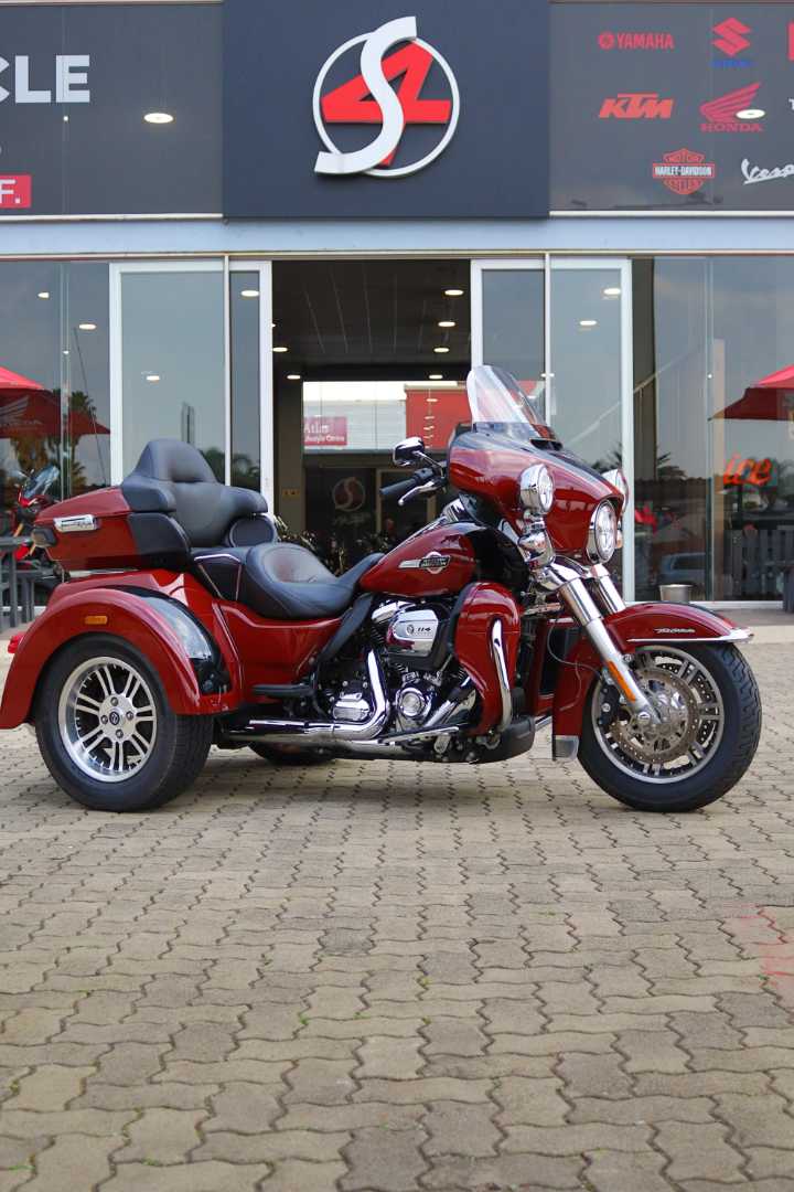 HARLEY DAVIDSON TRI GLIDE ULTRA 114, image 1