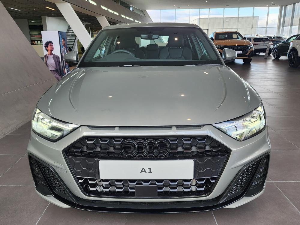 AUDI A1 SPORTBACK 1.0 TFSI S-LINE S TRONIC (30 TFSI), image 2