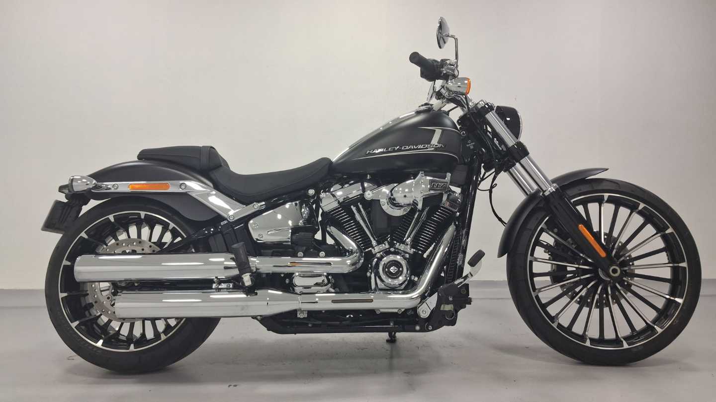 HARLEY DAVIDSON SOFTAIL BREAKOUT 117, image 1