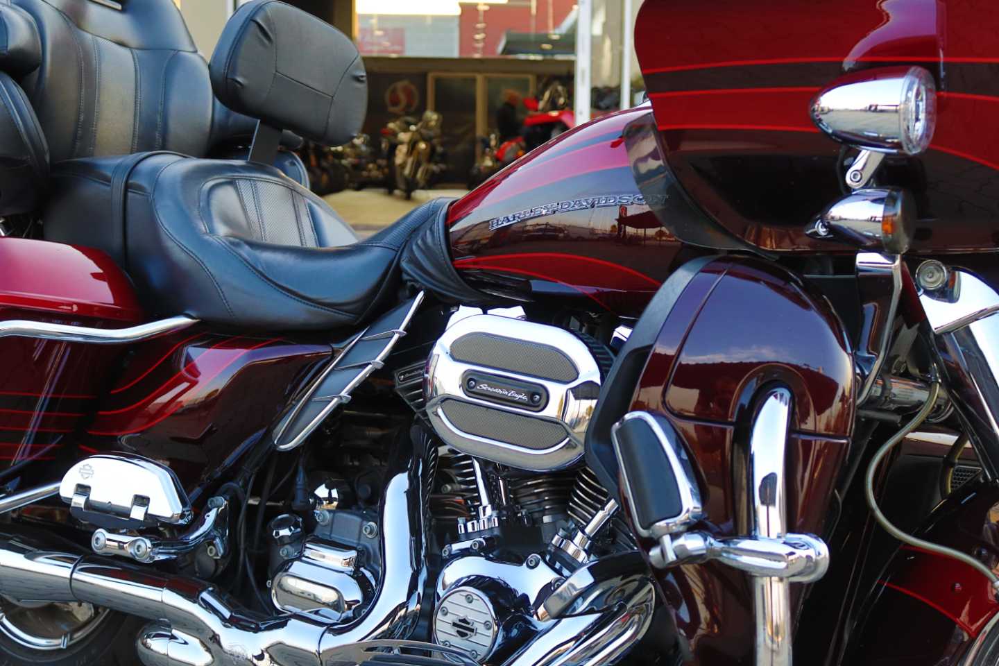 HARLEY DAVIDSON CVO ROAD GLIDE ULTRA, image 2
