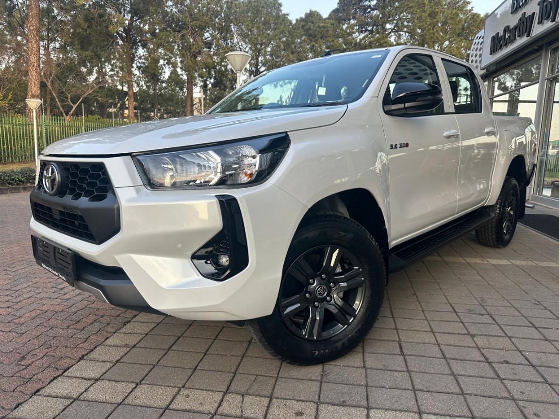 Toyota Hilux Double Cab 2.4GD6 RB Raider MT, image 1