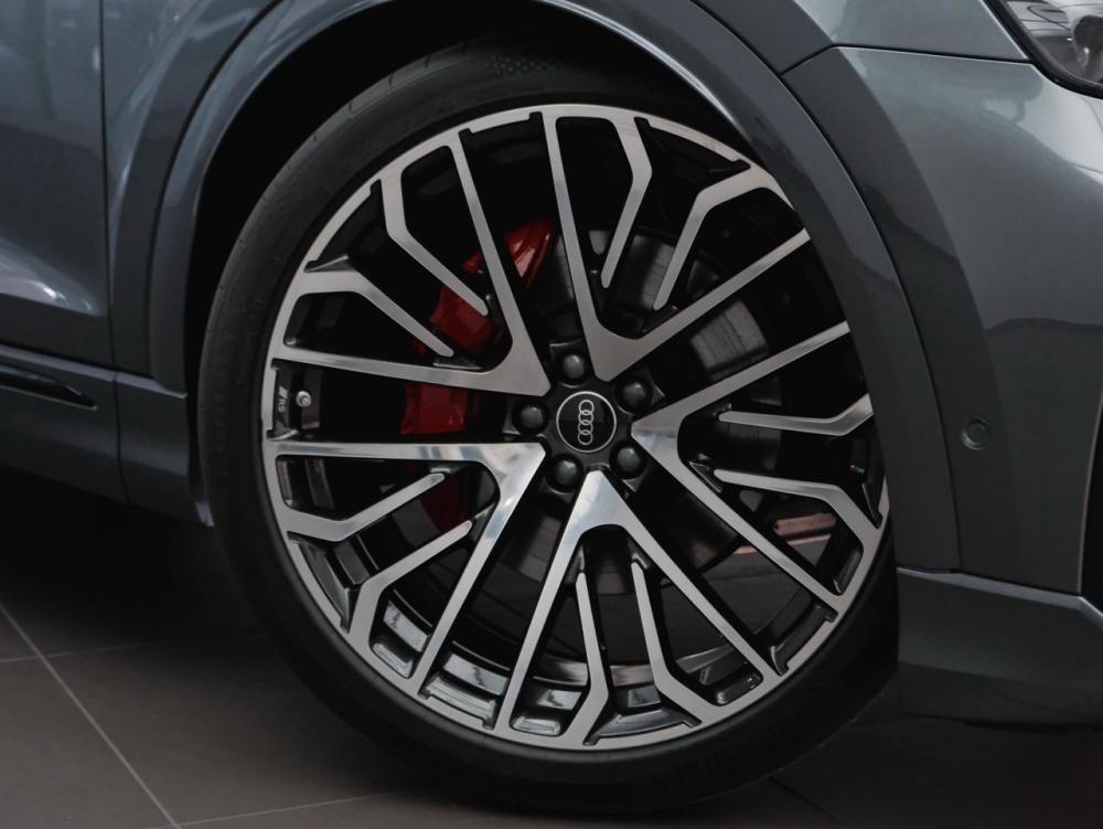 AUDI Q8 45TDI QUATTRO TIP BLACK EDITION, image 2