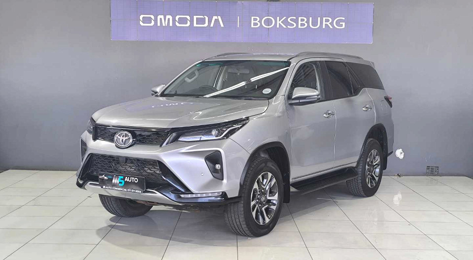 TOYOTA FORTUNER 2.4GD-6 4X4 A/T, image 1
