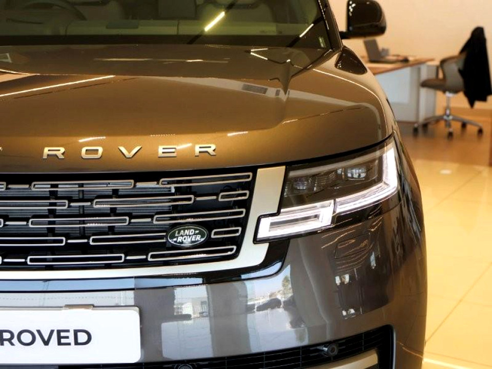 LAND ROVER RANGE ROVER 4.4 HSE (P530), image 2