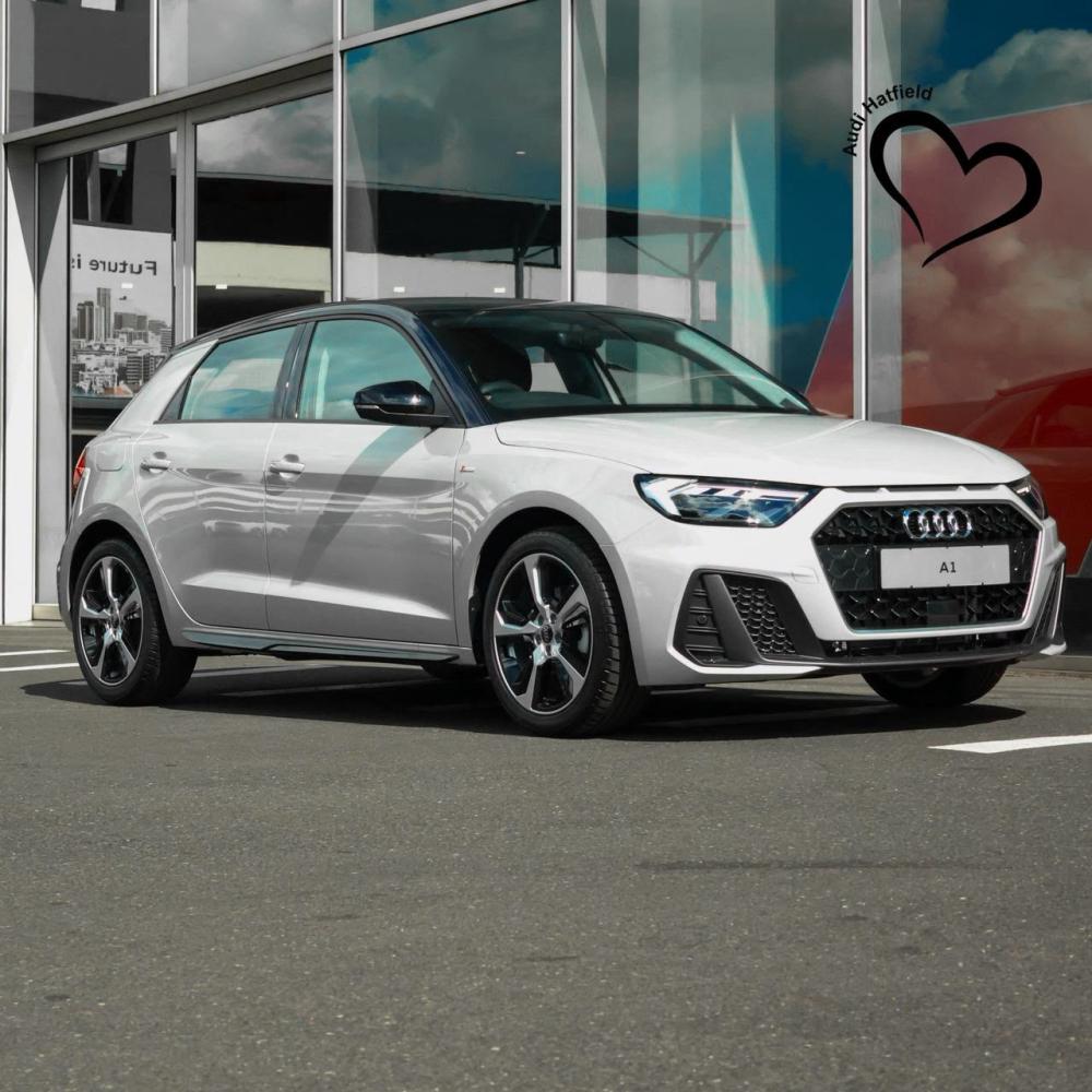 Audi A1 Sportback 30TFSI S line, image 1