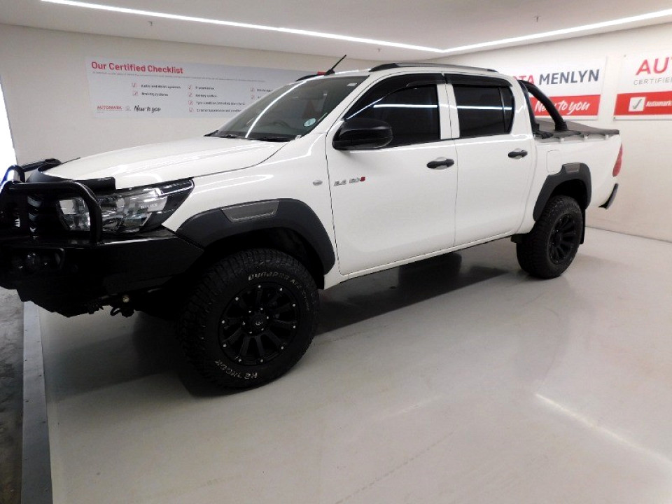 Toyota Hilux Double Cab 2.4GD6 4X4 SR MT, image 2
