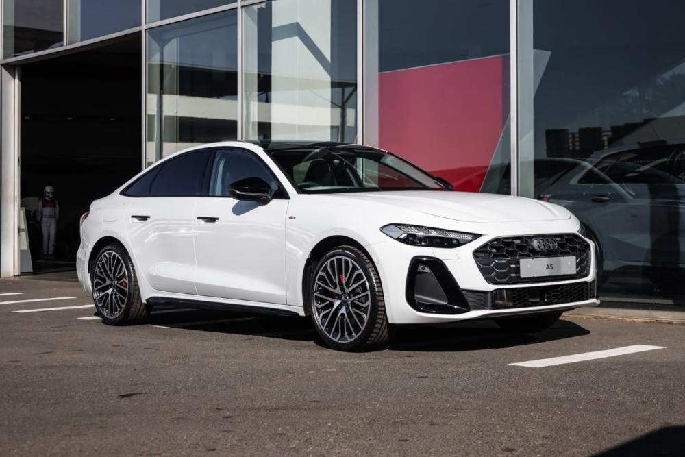 AUDI A5 TFSI S LINE (146KW), image 1