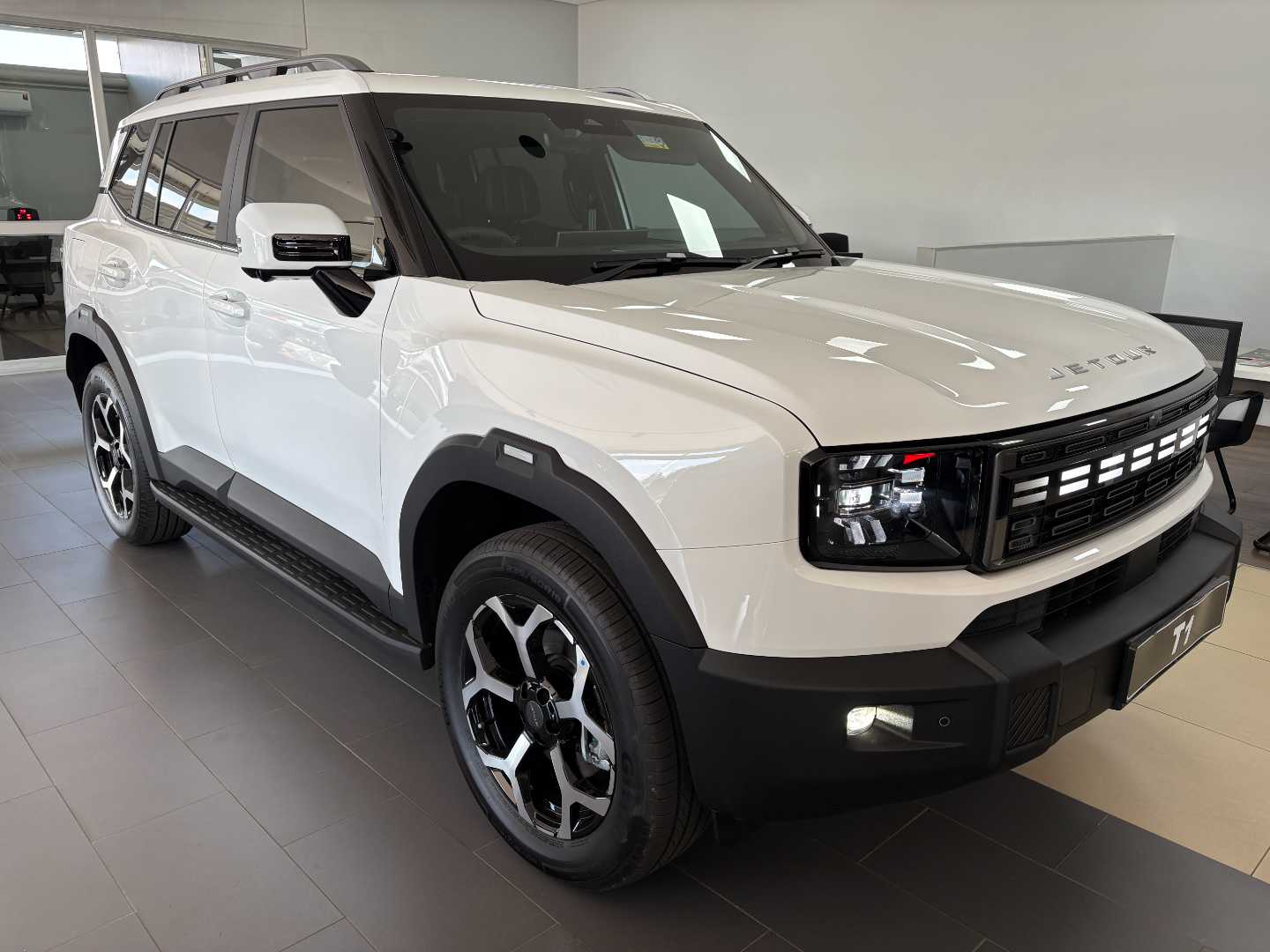 JETOUR T1 i-DM 1.5T (PHEV), image 1