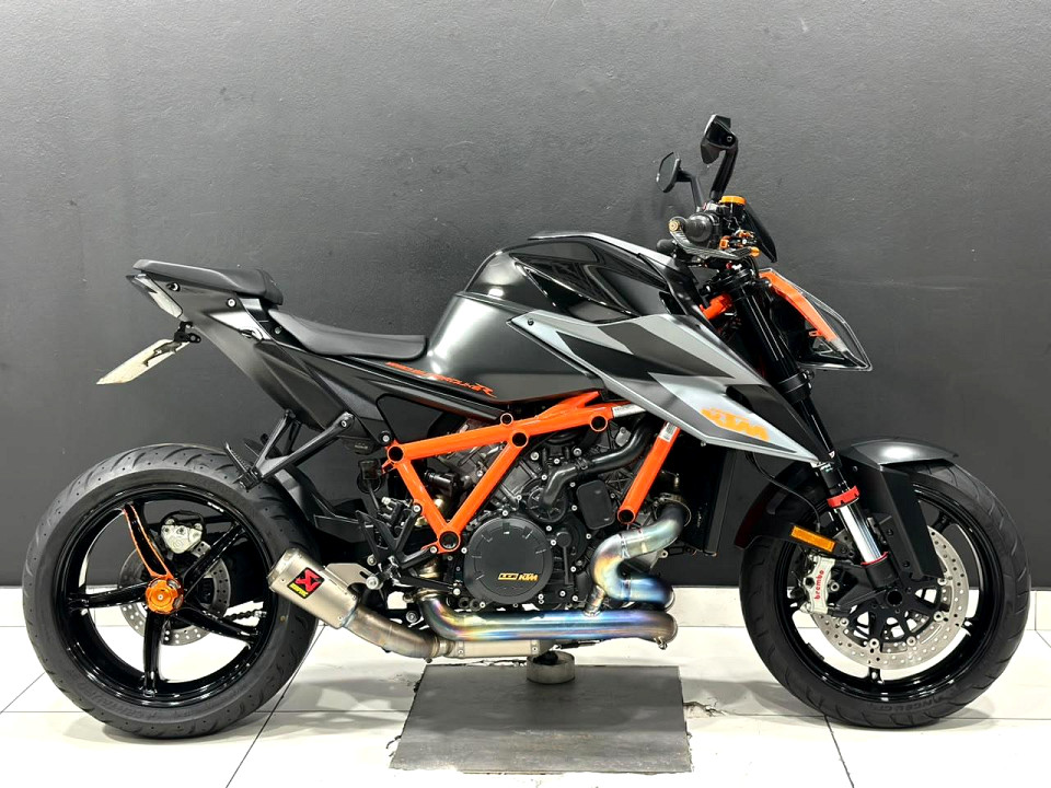 KTM SUPERDUKE R, image 2