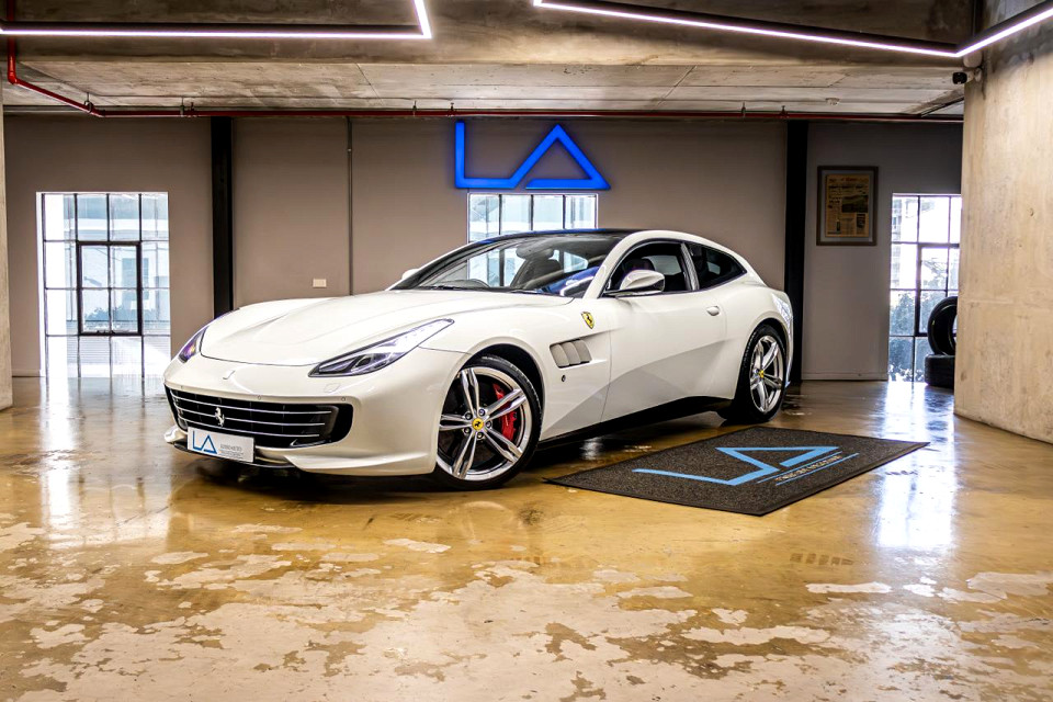 Ferrari  GTC4Lusso
