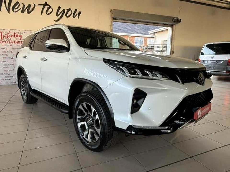 Toyota Fortuner 2.8GD-6 VX A/T, image 1