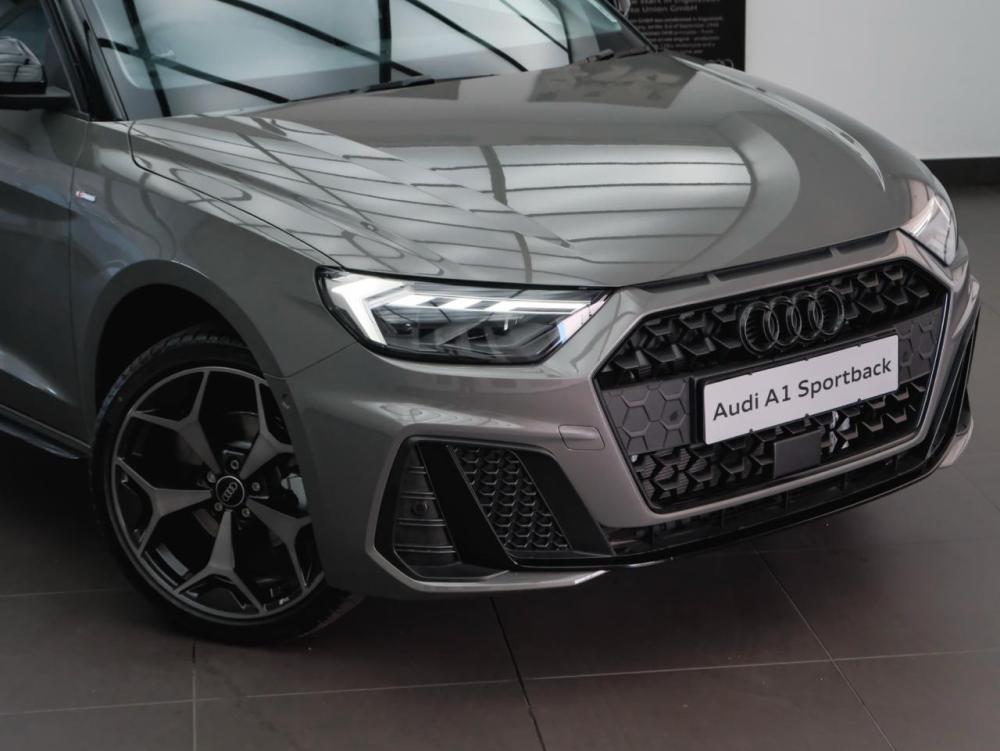 AUDI A1 SPORTBACK 30 TFSI BLACK EDITION S-TRONIC, image 2