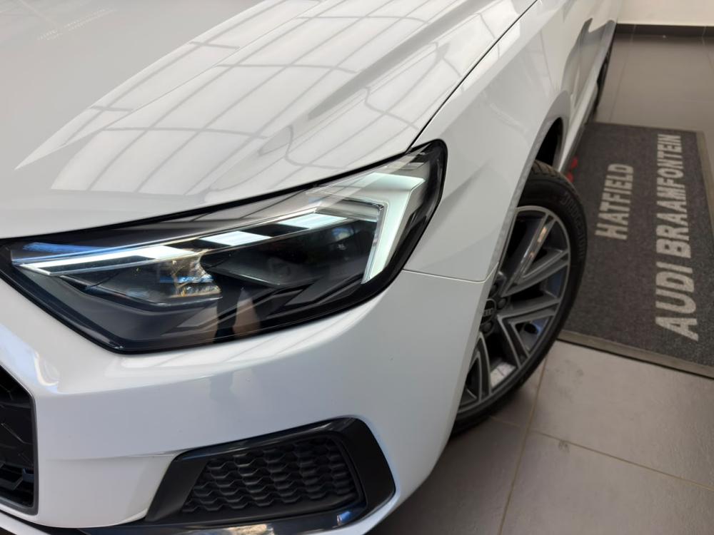 AUDI A1 SPORTBACK 30 TFSI ADVANCED S-TRONIC, image 2