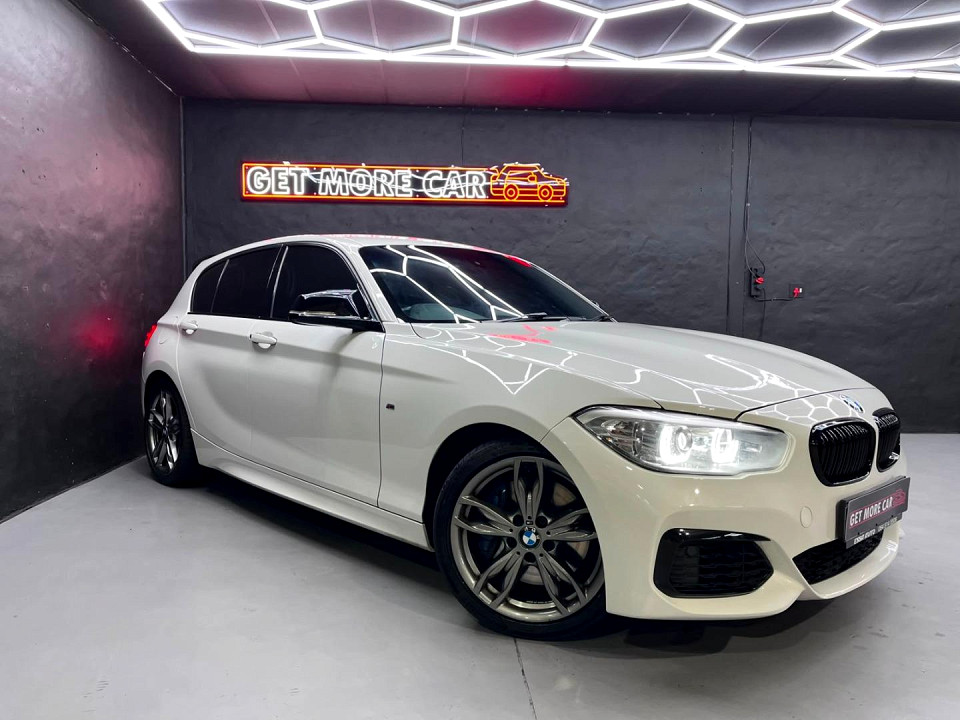 BMW M140i 5-door sports-auto, image 1