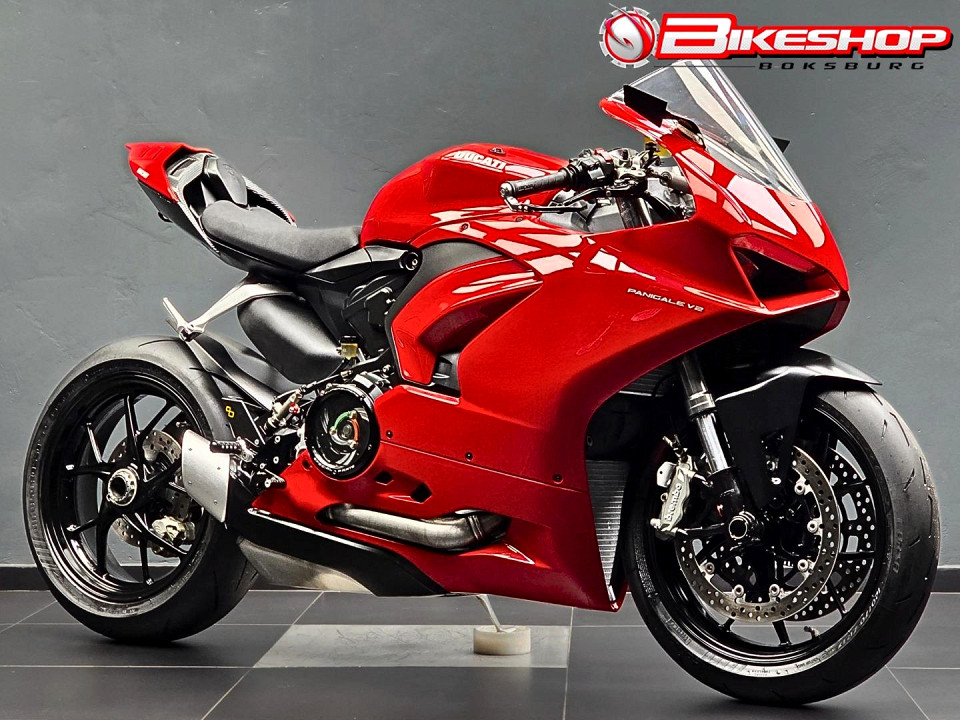 DUCATI V2, image 1