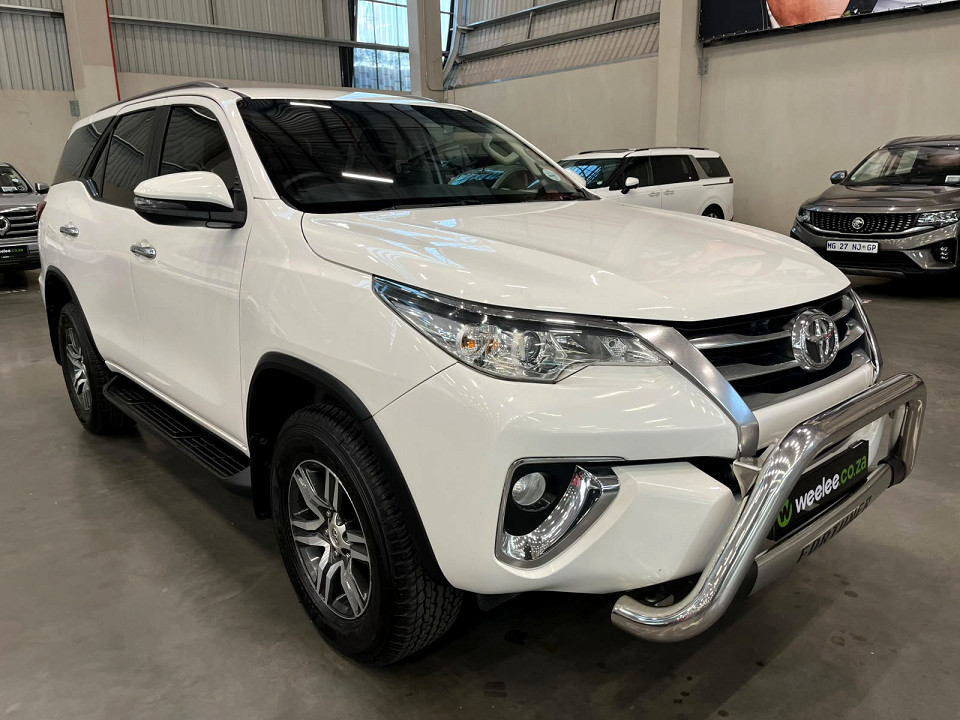 TOYOTA FORTUNER 2.4GD-6 R/B A/T, image 1