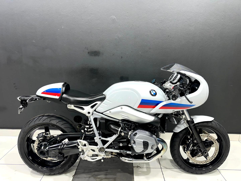 BMW Racer Motorsport, image 2