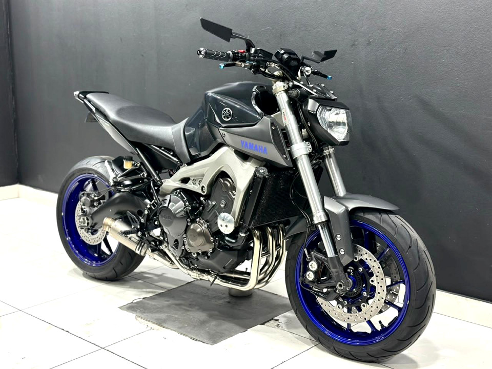 YAMAHA MT-09, image 1