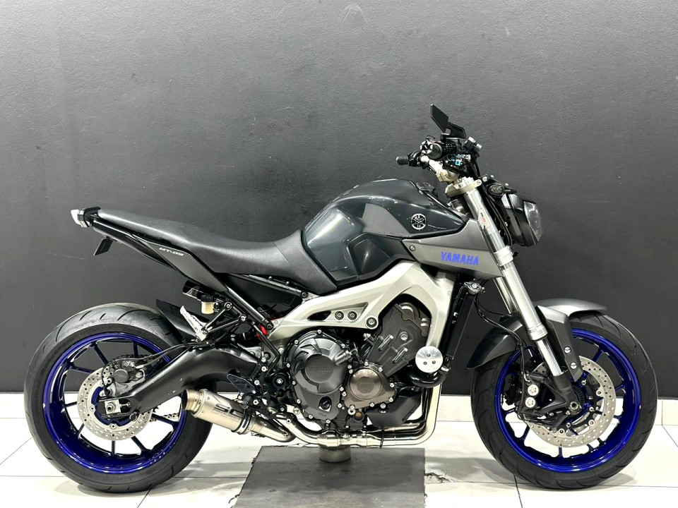YAMAHA MT-09, image 2