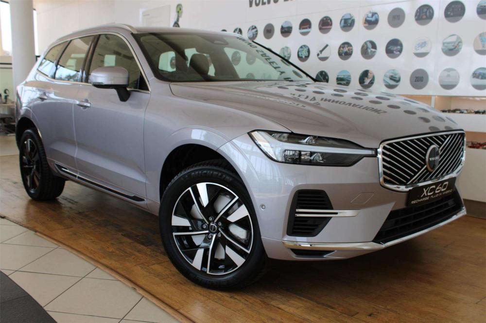 Volvo XC60 T8 PHEV Plus Bright AWD, image 1