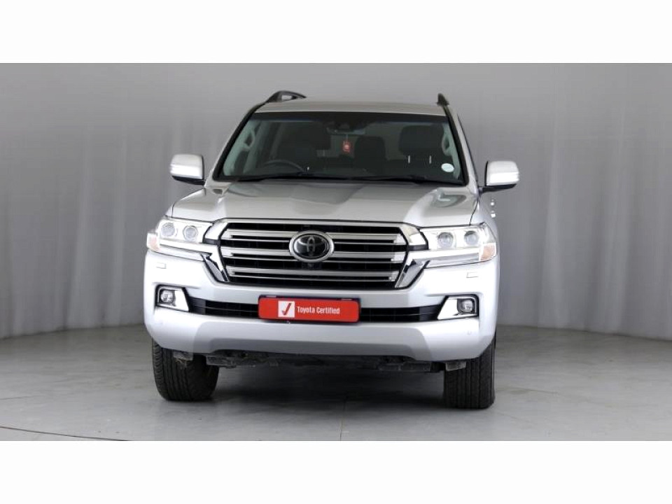 Toyota Land Cruiser 200 4.5D-4D V8 VX-R, image 2