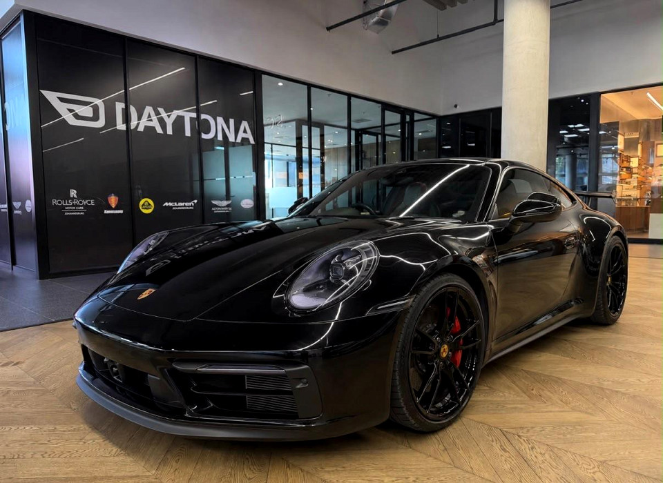 PORSCHE 911 CARRERA GTS (992)