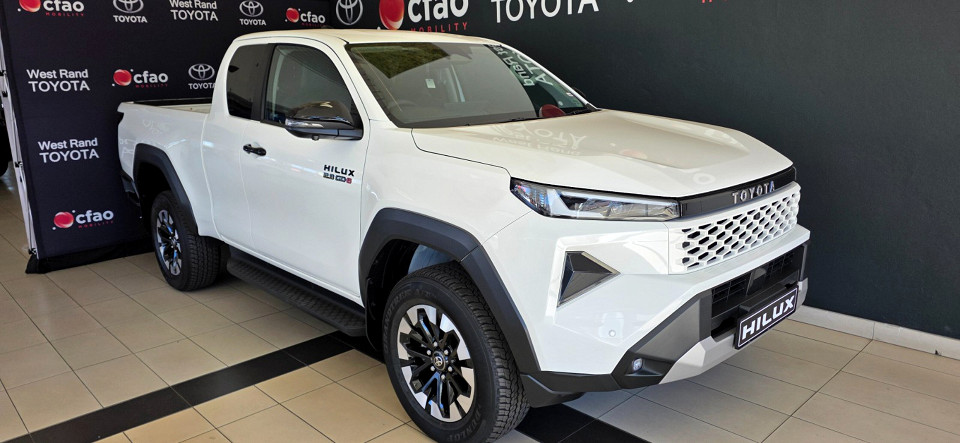 TOYOTA HILUX 2.8 GD-6 RB RAIDER X A/T P/U XTRA CAB, image 1