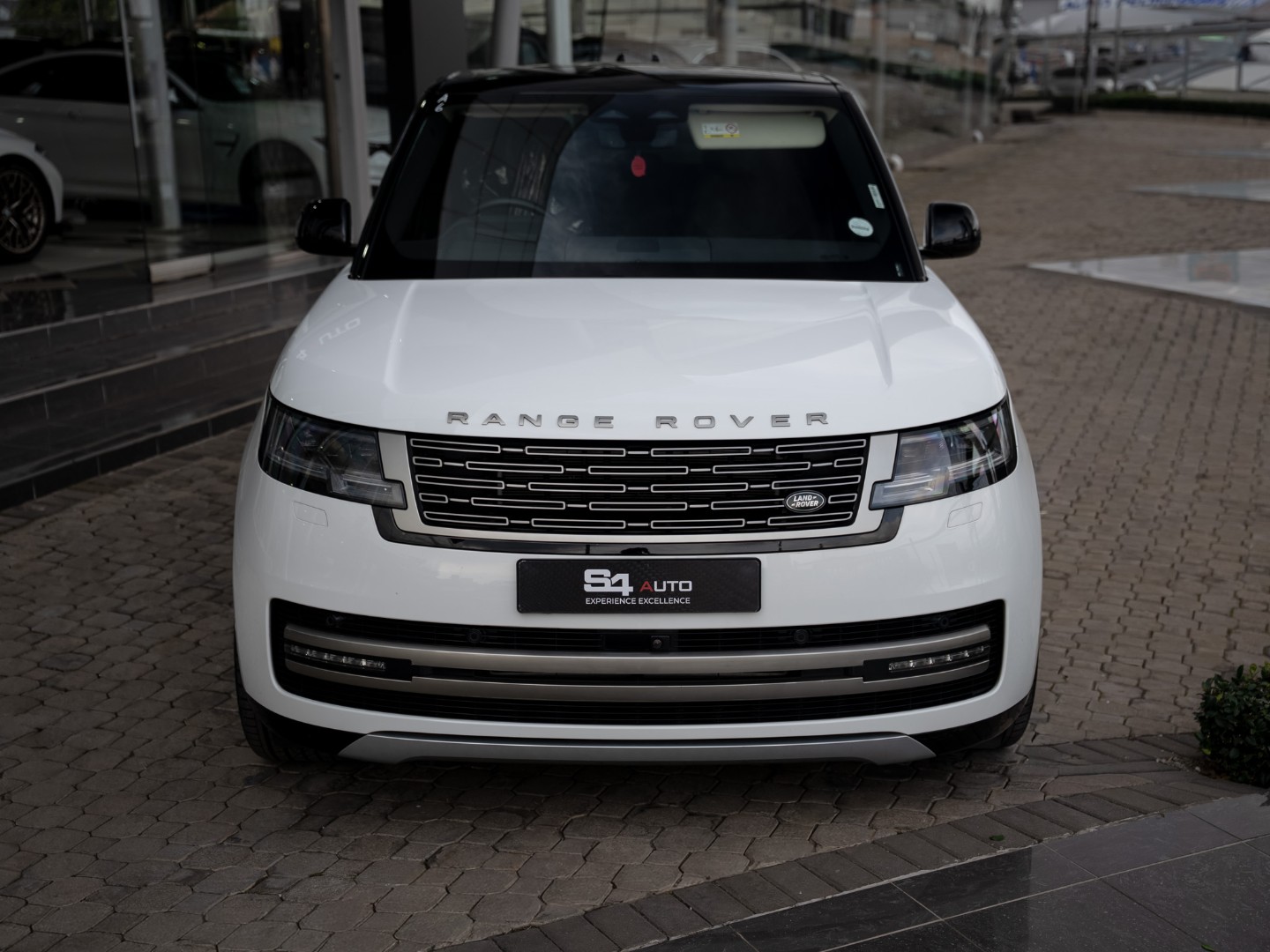 LAND ROVER RANGE ROVER 4.4 HSE (P530), image 2