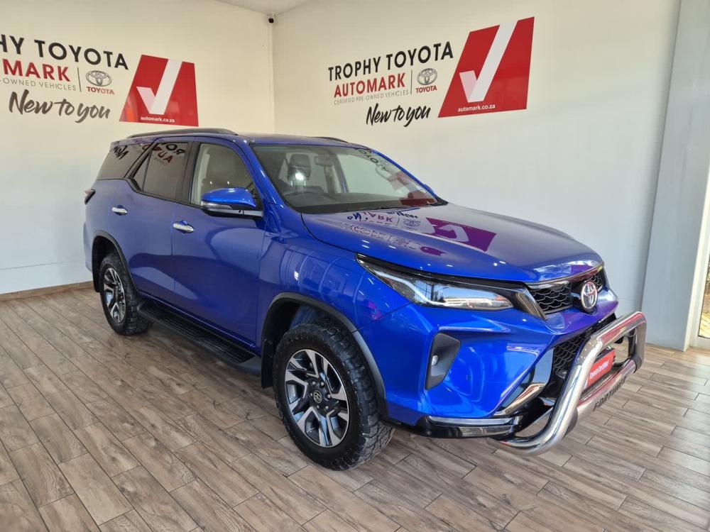 TOYOTA  FORTUNER 2.4GD-6 R/B A/T, image 1