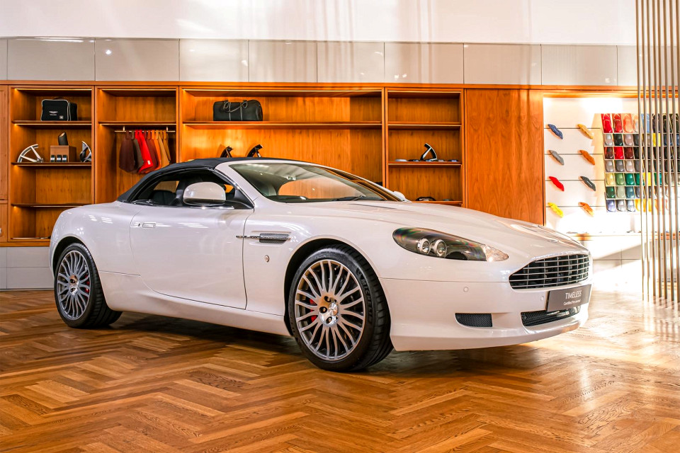 ASTON MARTIN DB9 VOLANTE TOUCHTRONIC