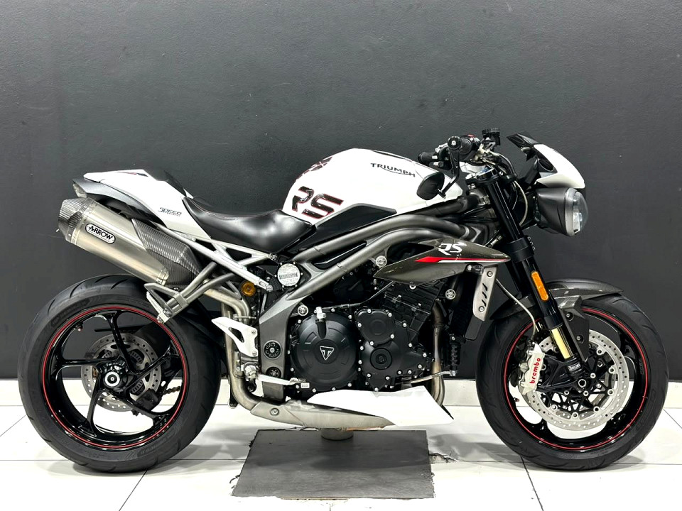 TRIUMPH 1050, image 2
