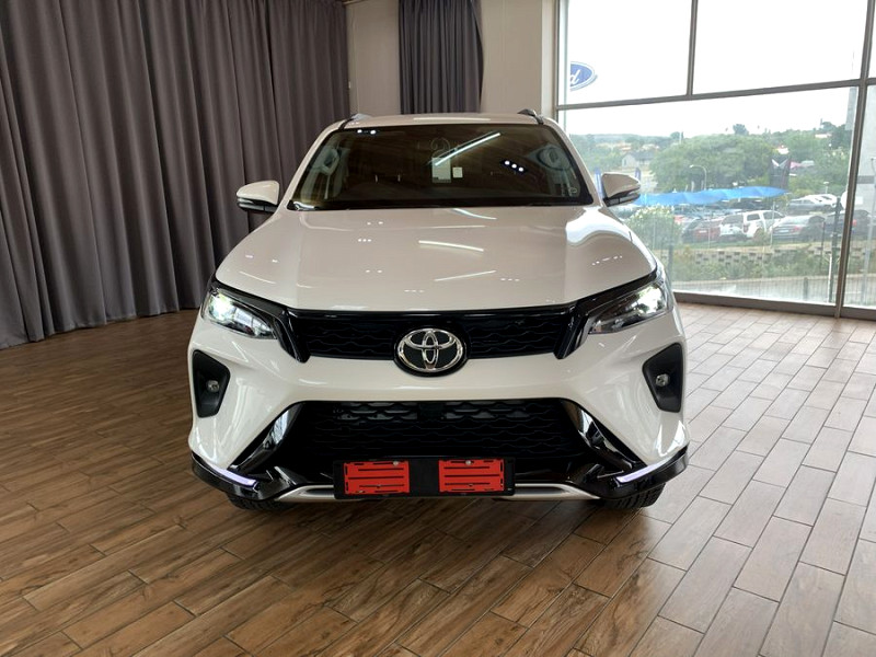TOYOTA  FORTUNER 2.4GD-6 R/B A/T, image 1