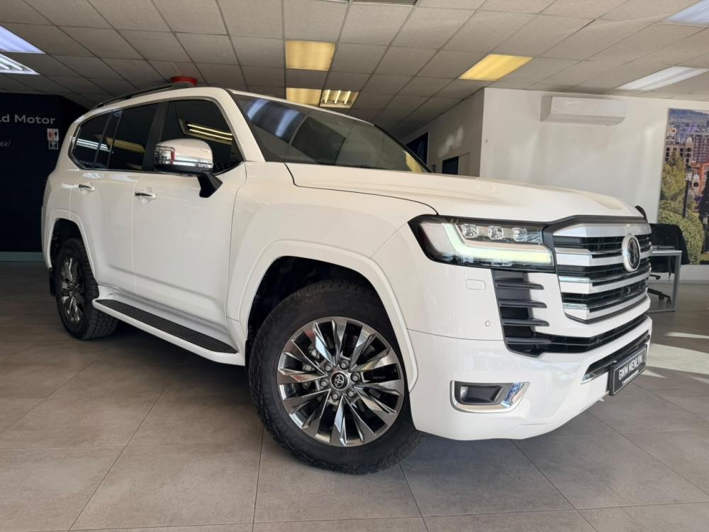 Toyota Land Cruiser 300 V6 3.5T ZX, image 1