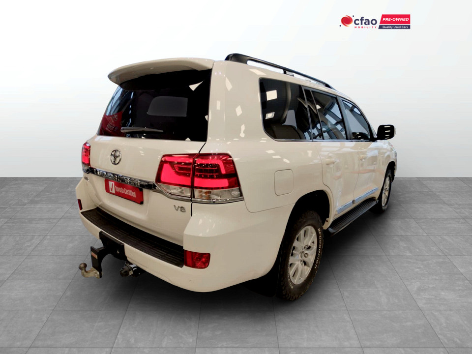 Toyota Land Cruiser 200 4.5D-4D V8 VX-R, image 2